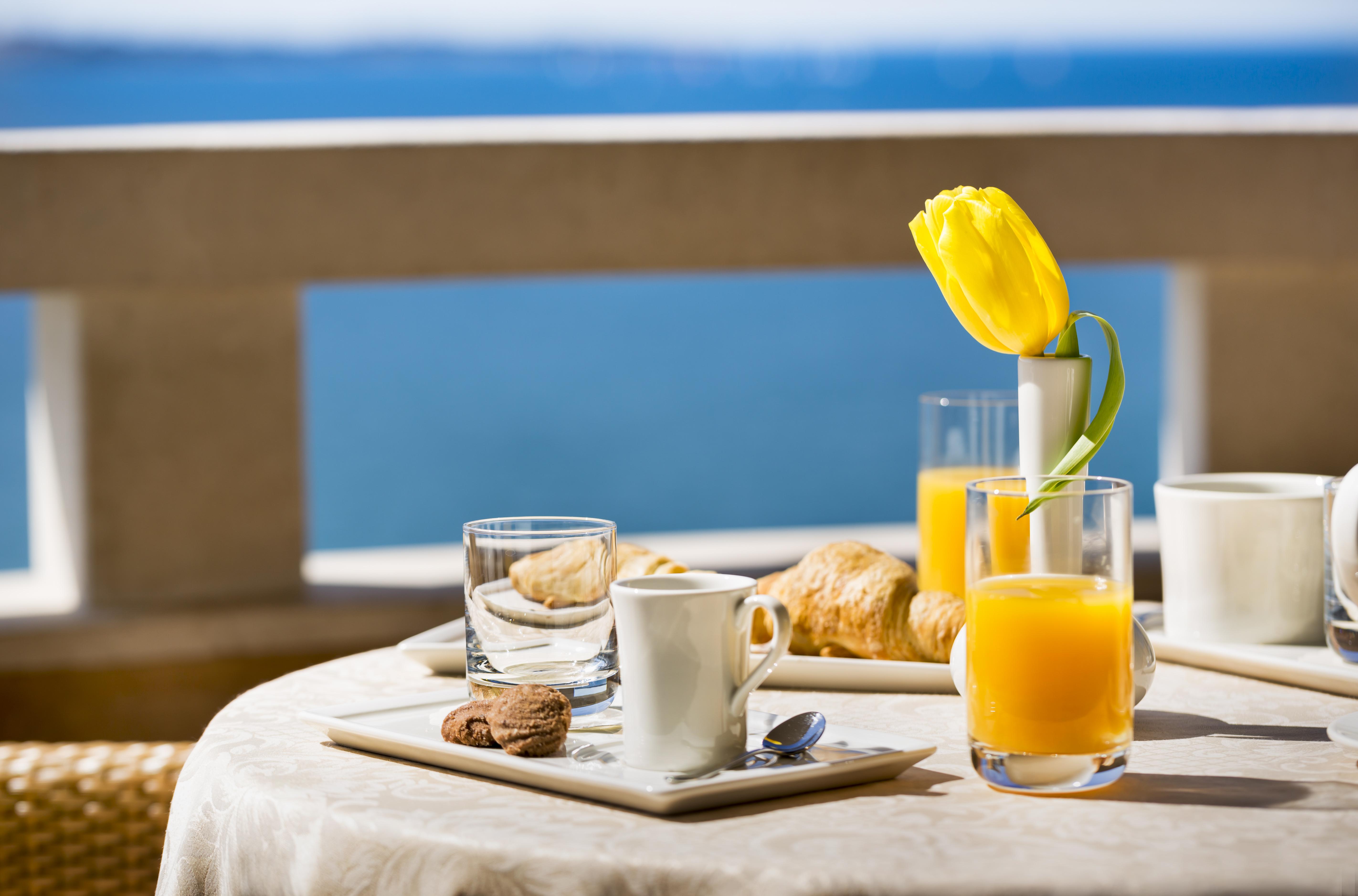 Remisens Hotel Metropol Portorož Zewnętrze zdjęcie A continental breakfast